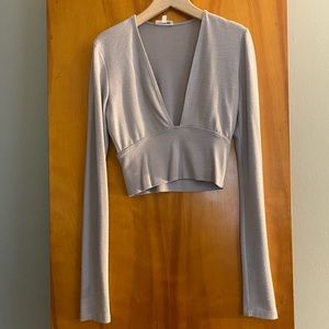 Aritzia deep v top size small